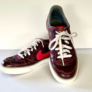 Nike Women’s Retro Sweet Ace 83 Leather Tennis Shoe, size 9